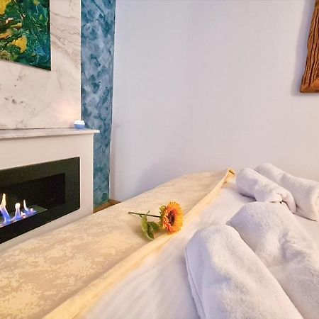 Appartamento Royal Mansion In Unirii Square Cluj-Napoca Esterno foto