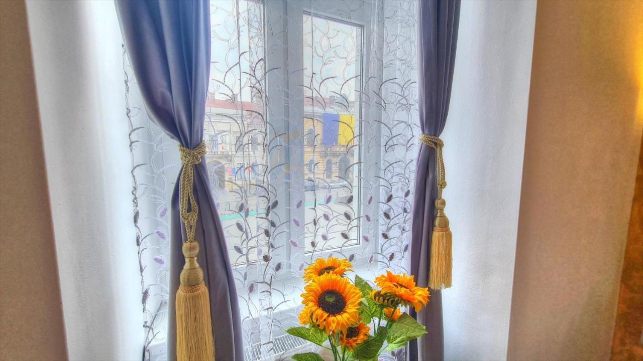 Appartamento Royal Mansion In Unirii Square Cluj-Napoca Esterno foto