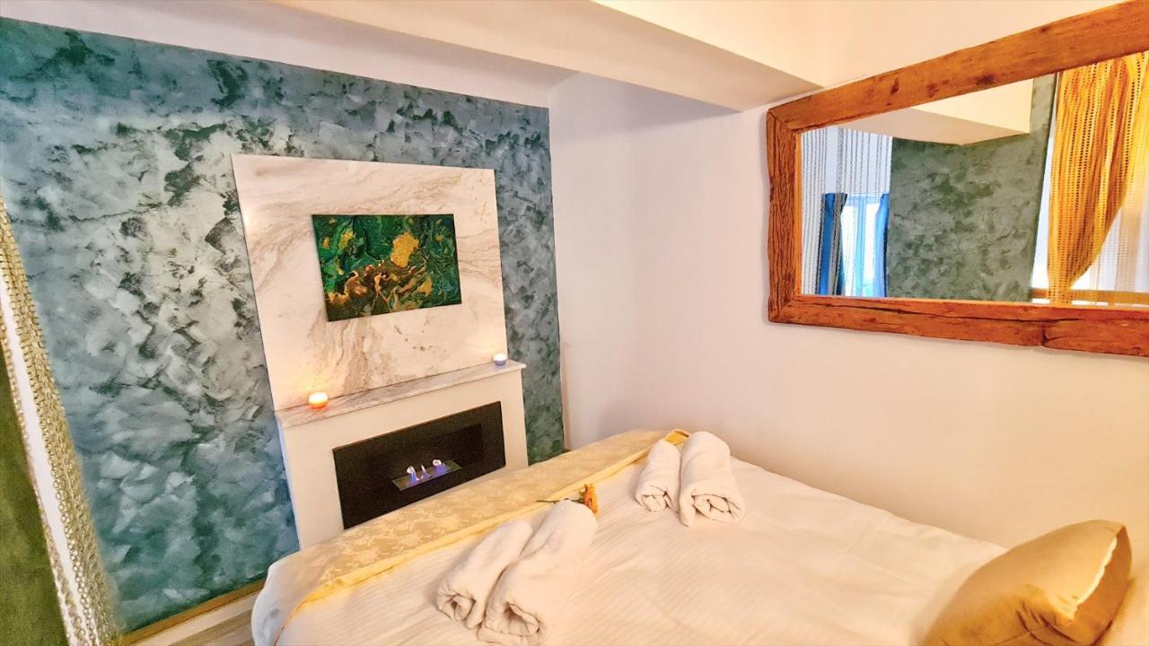 Appartamento Royal Mansion In Unirii Square Cluj-Napoca Esterno foto