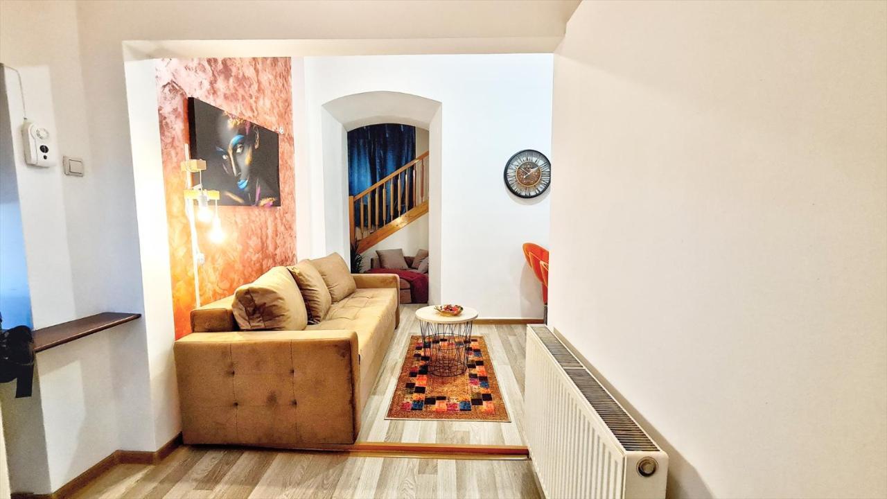 Appartamento Royal Mansion In Unirii Square Cluj-Napoca Esterno foto