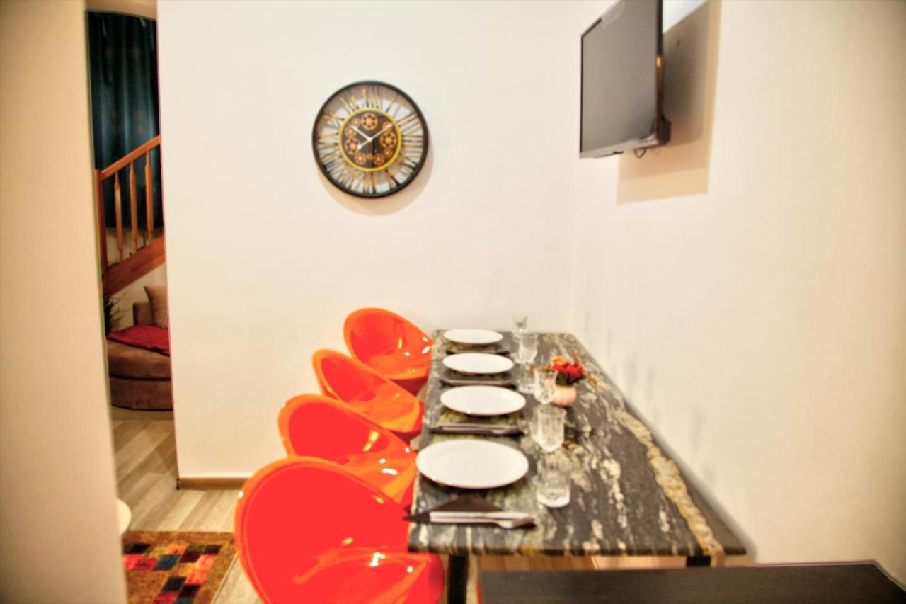 Appartamento Royal Mansion In Unirii Square Cluj-Napoca Esterno foto