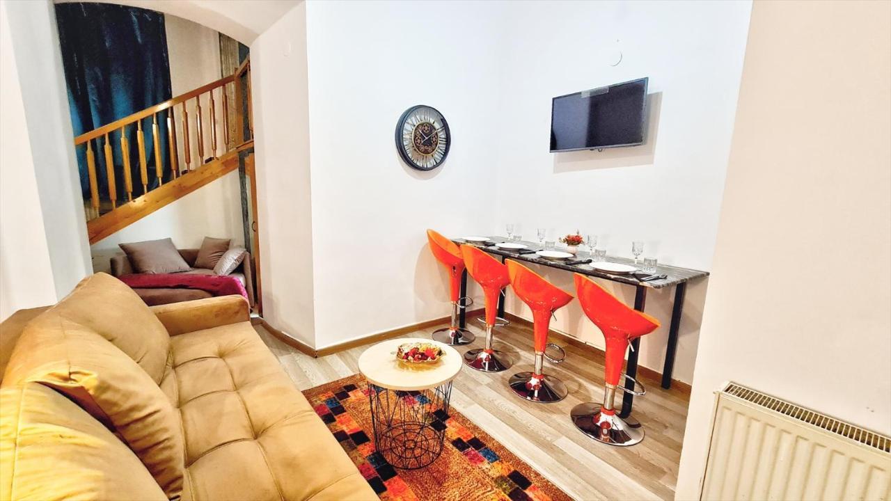 Appartamento Royal Mansion In Unirii Square Cluj-Napoca Esterno foto